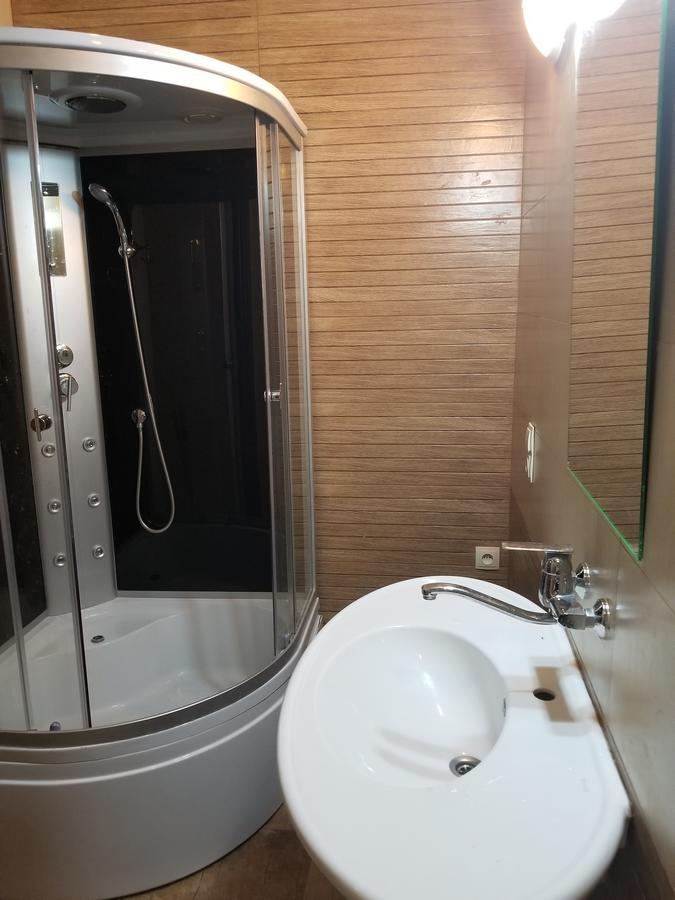 Apartment Irma Rustaveli 57 บาทูมิ ภายนอก รูปภาพ